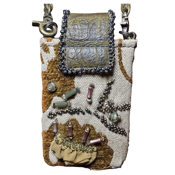 Mary Frances Beaded Mini Wristlet Phone Bag Green Gold Earth Tones - Picture 6 of 9